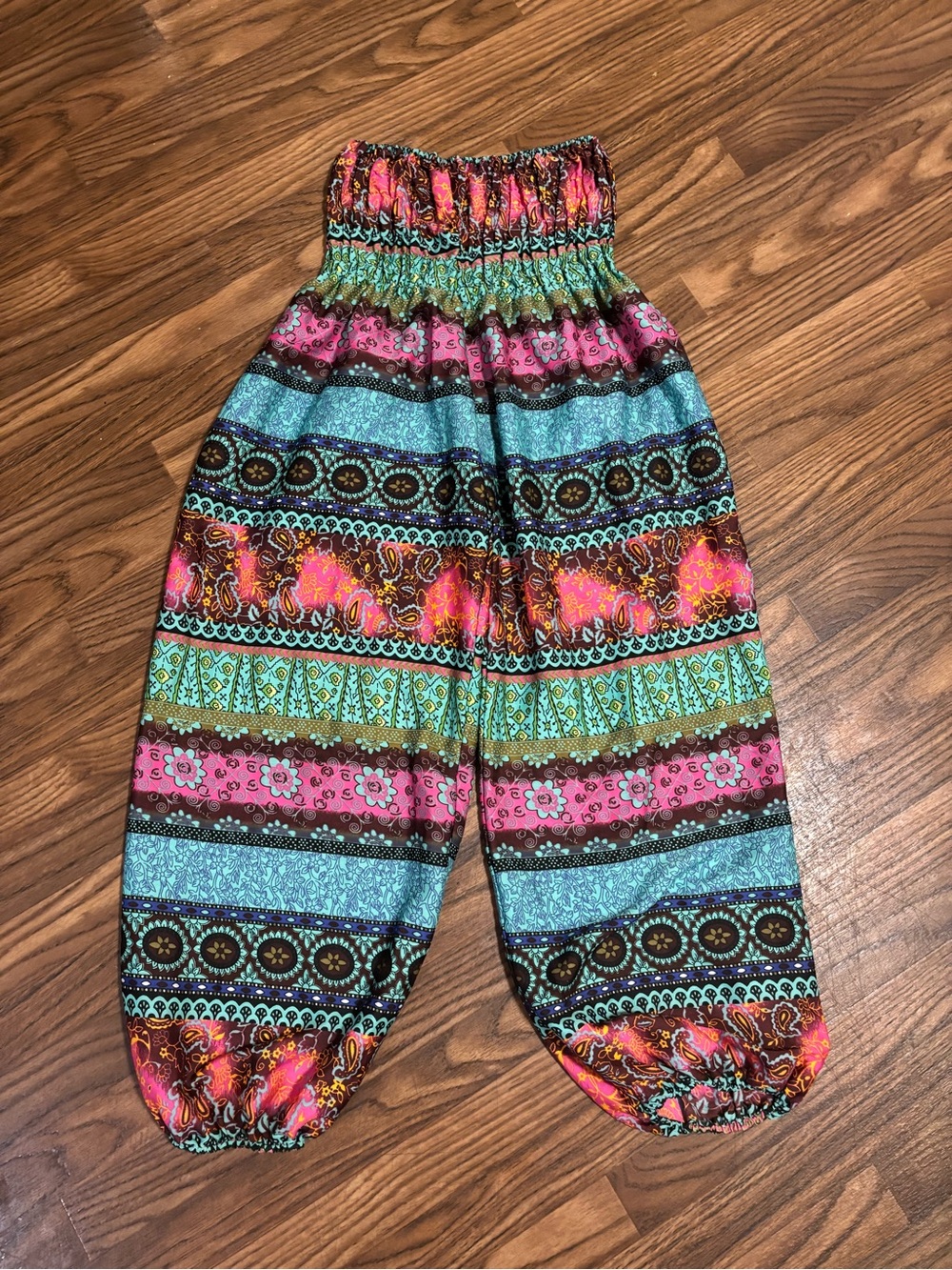 Thai - Style Harem Baggy Pants * Elastic Waist & Ankles * M- Large.